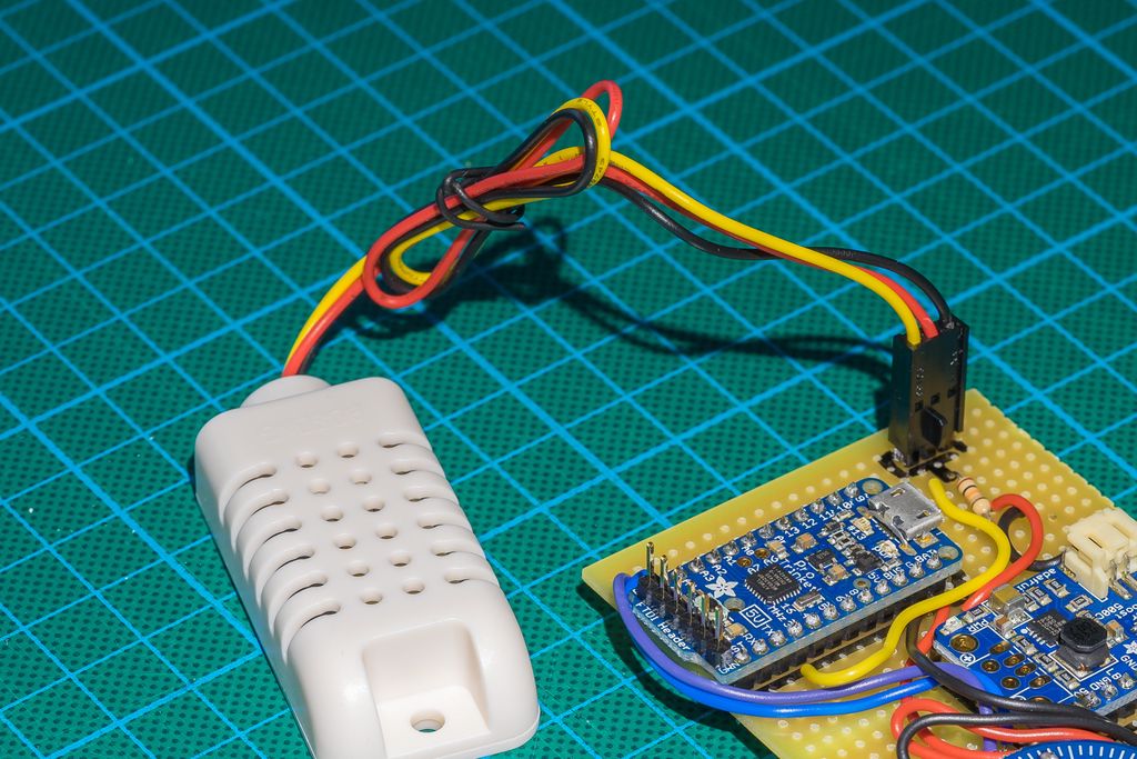 The sensor with crimps.